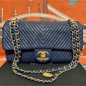 CHANEL ❤️🌟 TIMELESS NAVY CHEVRON LAMBSKIN FLAP BAG ⭐️
